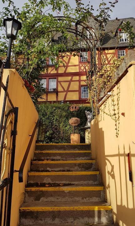 Historisches Wirtshaus an der Lahn